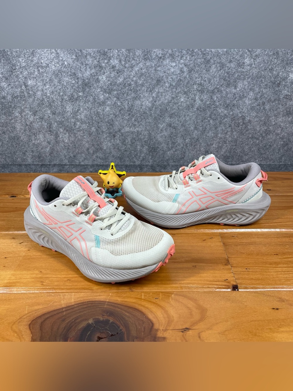 ASICS Gel-Excite Trail 2 Womens 8 Gray Beige Coral Trail Running Shoes 1012B412